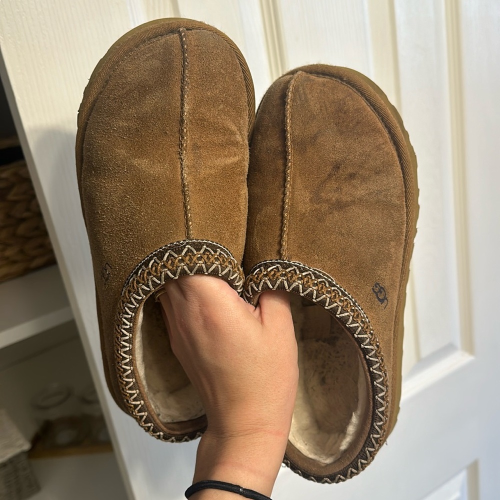 Size 7 original ugg Tasman Uggs
